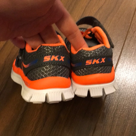 NWOT baby Skechers - Picture 6 of 6